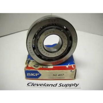 SKF NJ 407 CYLINDRICAL ROLLER BEARING NEW CONDITION IN BOX