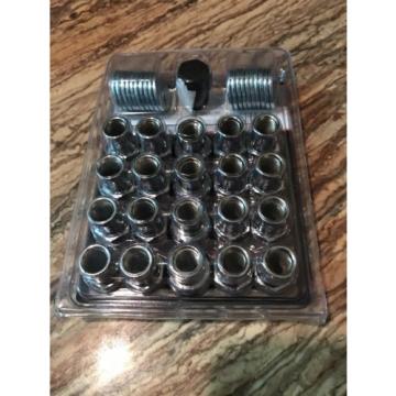 Dorman Pack of 16 Wheel Nuts w/ 4 Lock Nuts &amp; Key (711-348)