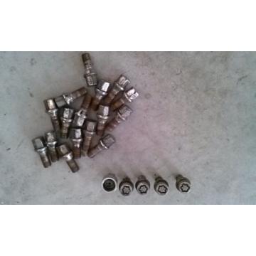 2004  Mercedes Benz E320 lug nuts and wheel locks with key 21pieces
