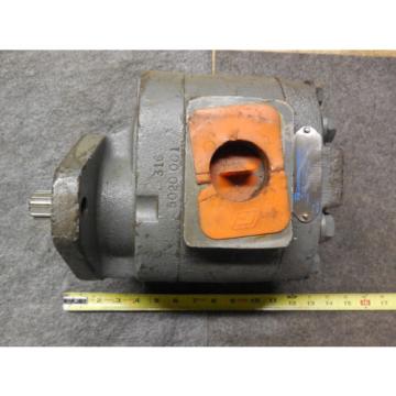NEW TAYLOR FORKLIFT 2748180 HYDRAULIC # 3169610013 PARKER COMMERCIAL  Pump