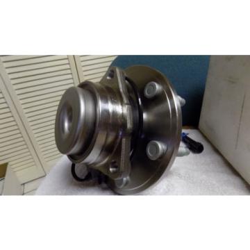 BRAND NEW Wheel Bearing and Hub Assembly National 515053