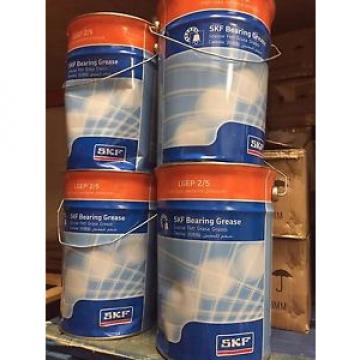 Job lot of 4x 5kg SKF high load LGEP2/5 Bearing grease priced to clear