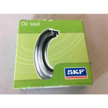 SKF 562813 Metric R.O.D. Grease Seal NEW FREE SHIPPING $15E$