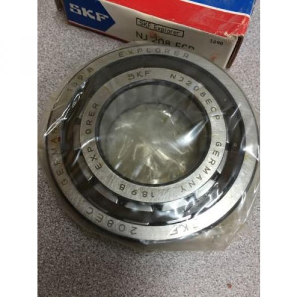 NEW IN BOX SKF CYLINDRICAL ROLLER BEARING NJ 208 ECP #3 image
