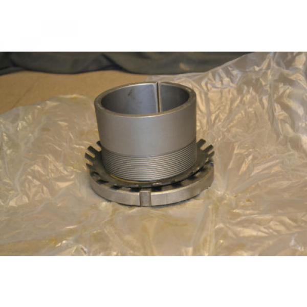 SKF H-319 Adapter Sleeve, 85mm Shaft Size, H319 #1 image