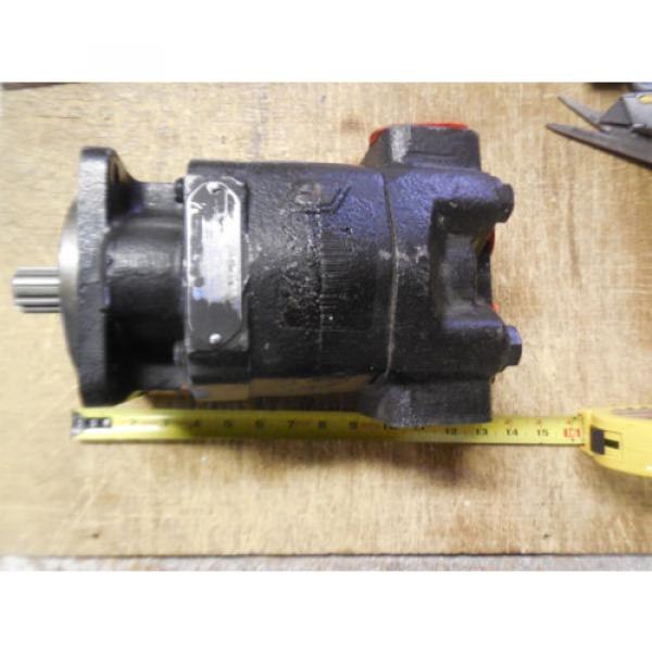 NEW PARKER COMMERCIAL HYDRAULIC # 3239210054 Pump #1 image