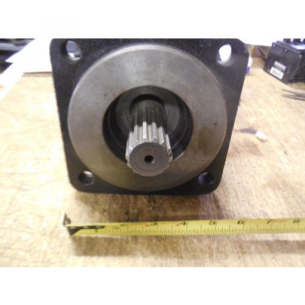 NEW PARKER COMMERCIAL HYDRAULIC # 3239210054 Pump #2 image
