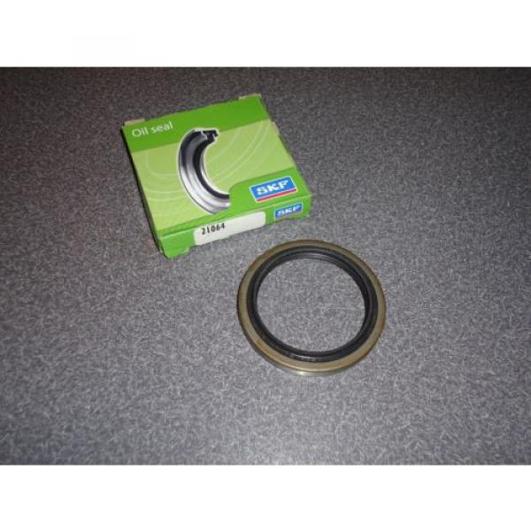 New SKF 21064 Transfer Case Extension Housing Seal Grease Oil #2 image